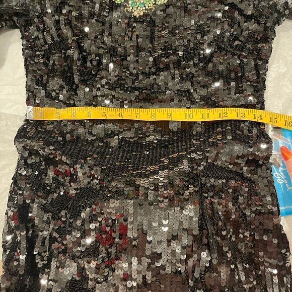 Mac Duggal  Beaded Neckline Sequins Black 
Long Sleeve Dress.Size 6 - Picture 16 of 16